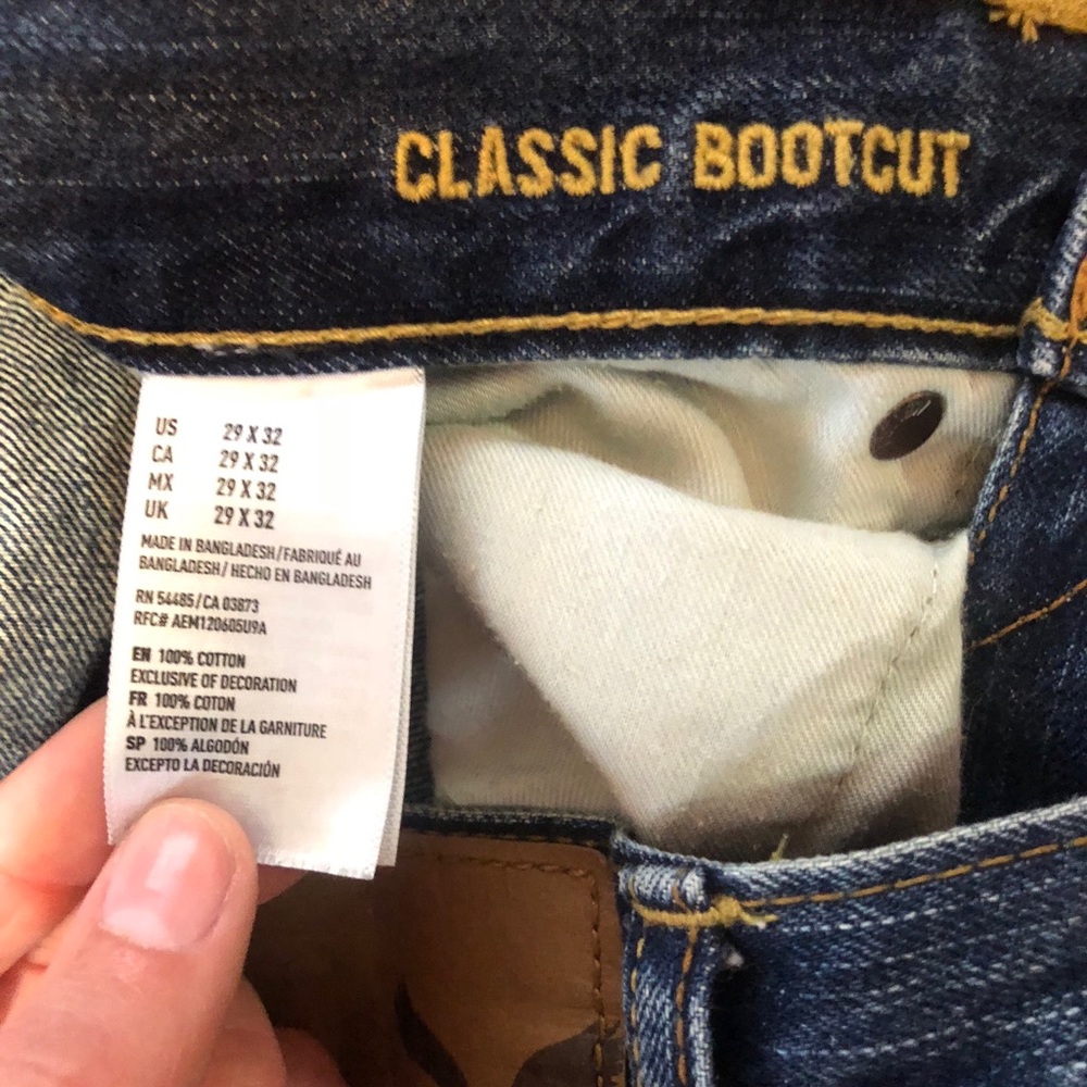 Men’s AE jeans - Picture 2 of 3